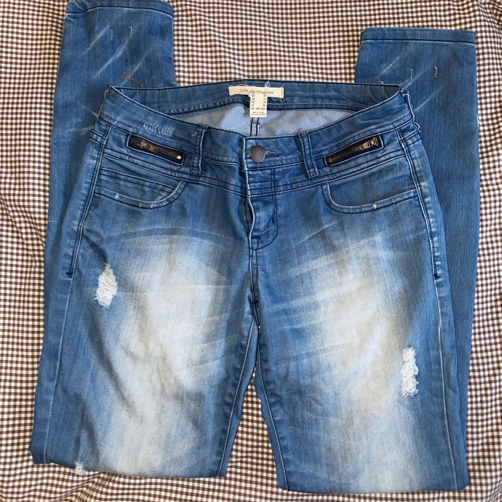 Life in Progress Distressed Ripped Jean Size 27